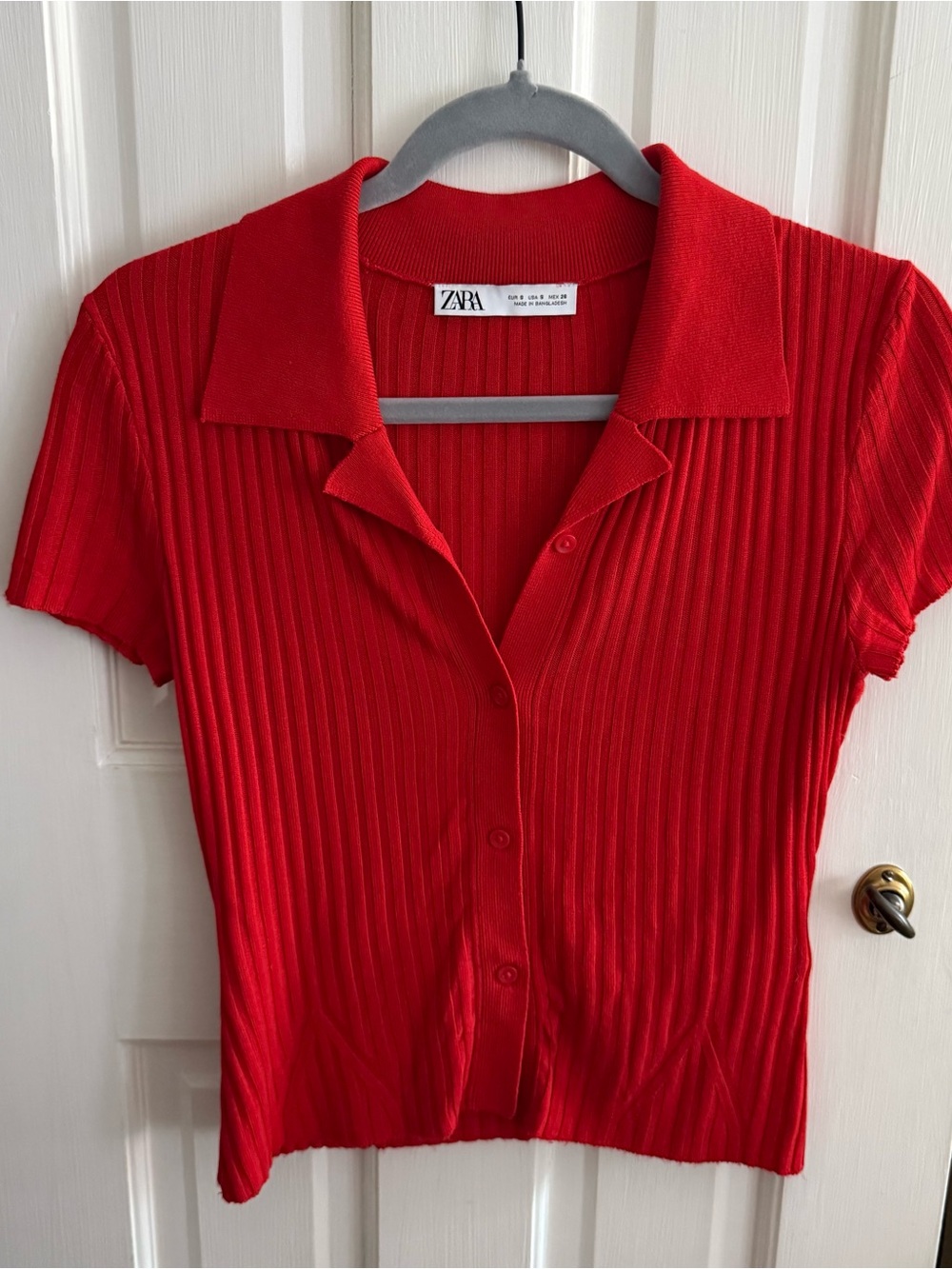 ZARA Red Ribbed Short Sleeve Knit Button Top